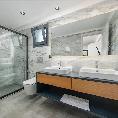Otel Alavya Oeluedeniz With Heated Pool In Winter Fethiye